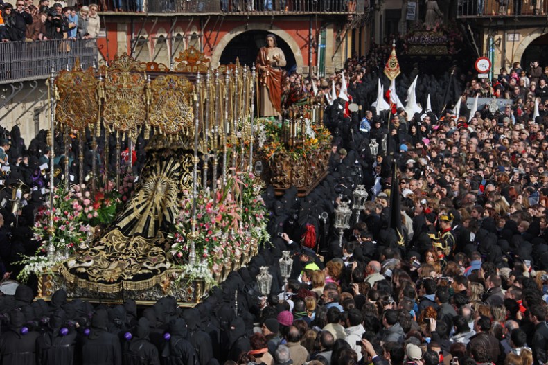 leon-procesion-de-los-pasos-viernes-santo19