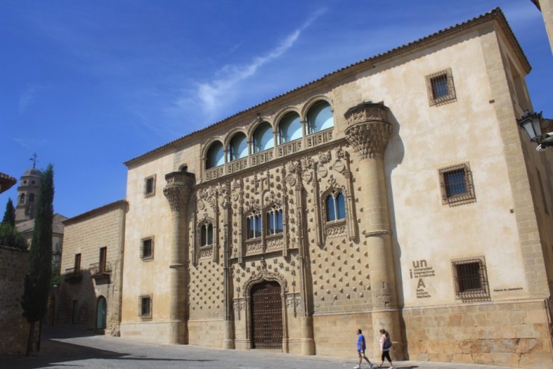 075 Palacio de Jabalquinto